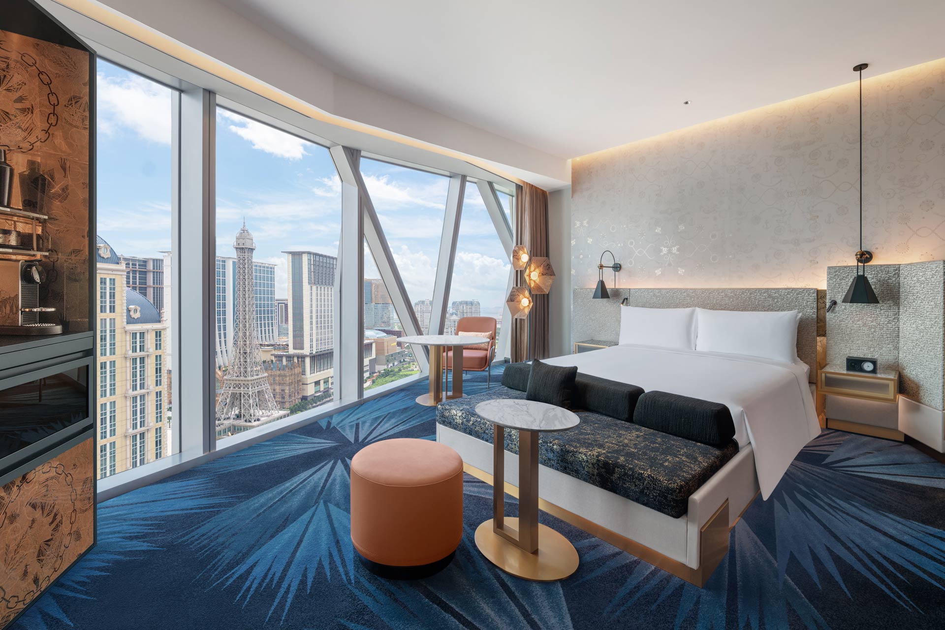 W-Macau-Guestroom.jpg