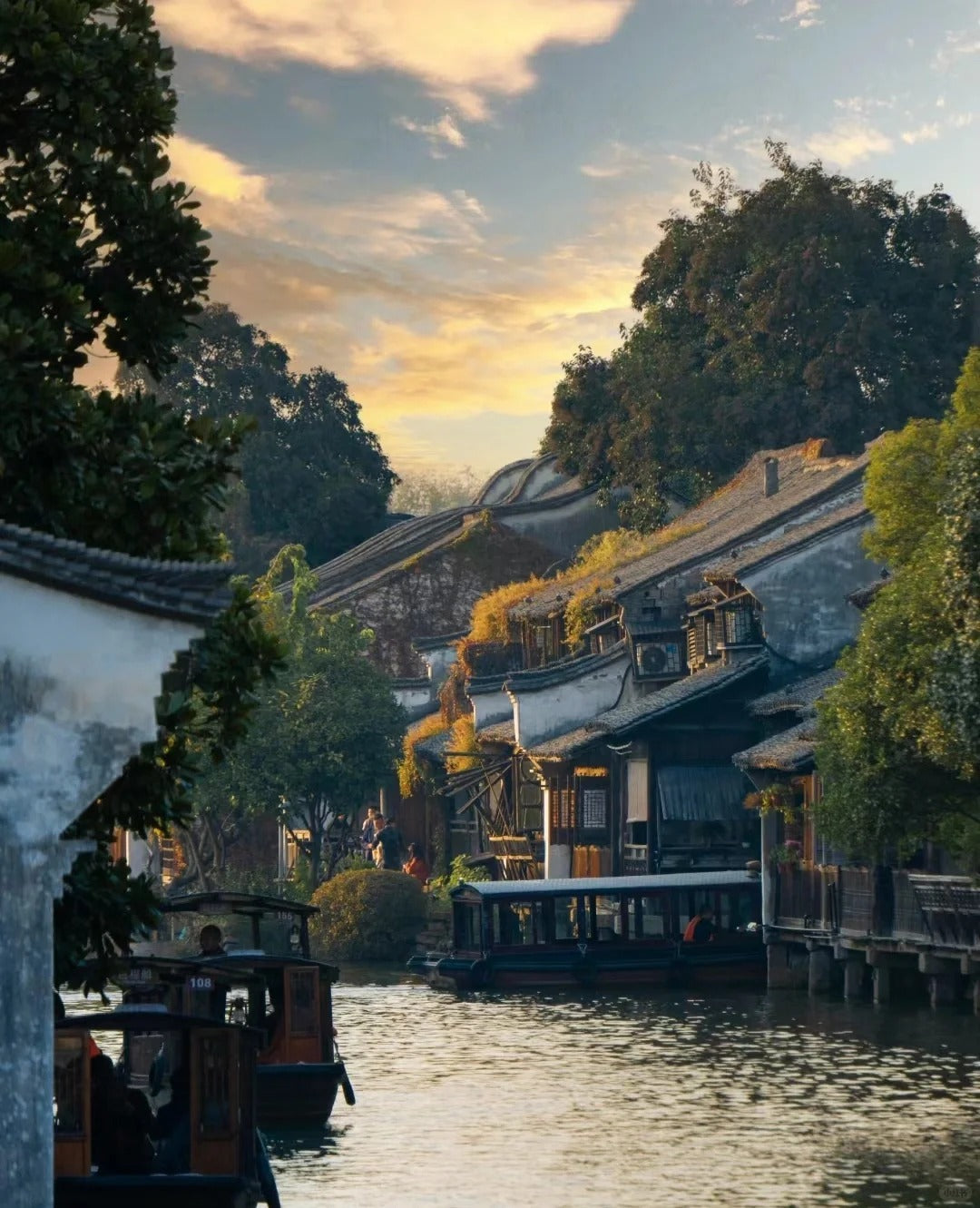 Wuzhen, a traditional Jiangnan water town in Zhejiang